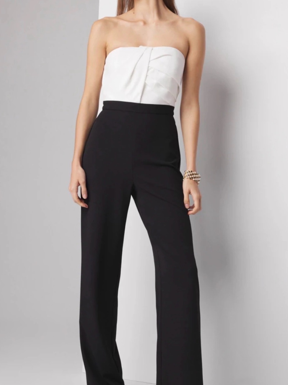 NWT. White House Black Market Two-Tone Strapless Wide-Leg Jumpsuit - Size 6